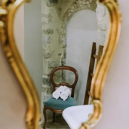 Maison Guy